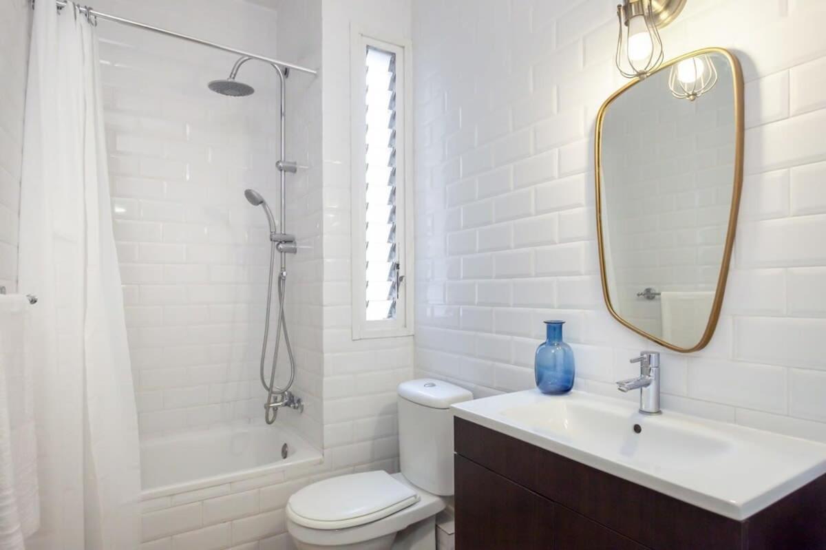 Exclusive Huge 4 Double Bedroom City Center Barcelona Exteriör bild
