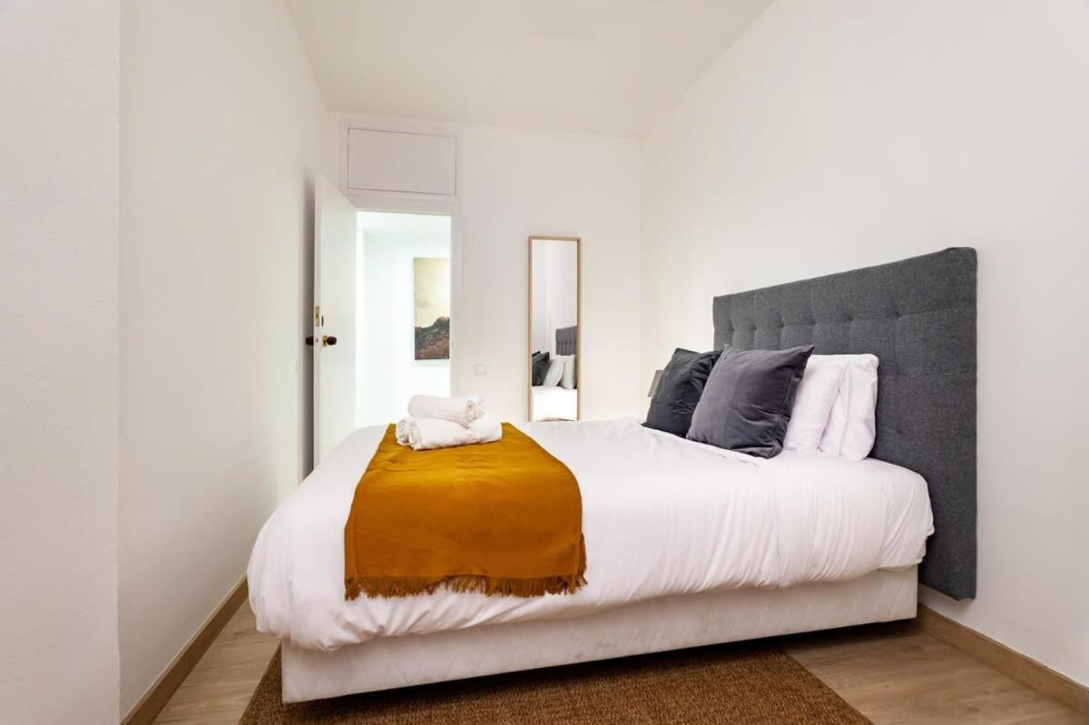 Exclusive Huge 4 Double Bedroom City Center Barcelona Exteriör bild