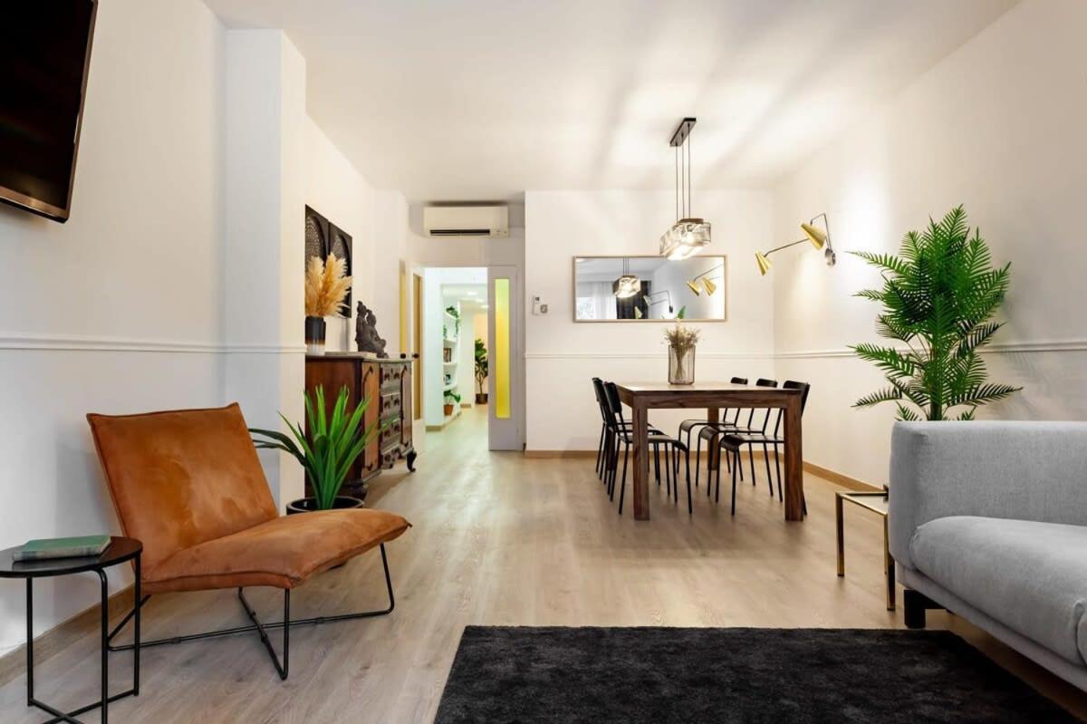 Exclusive Huge 4 Double Bedroom City Center Barcelona Exteriör bild