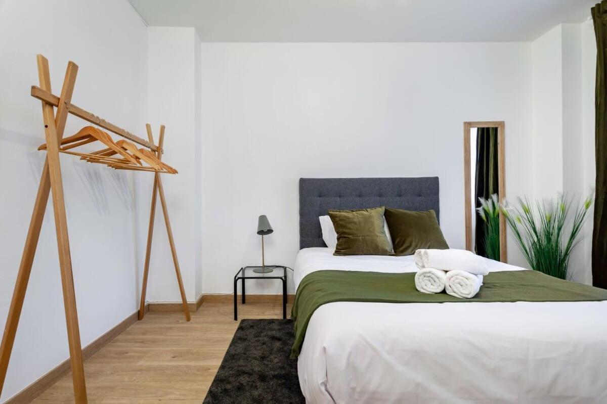 Exclusive Huge 4 Double Bedroom City Center Barcelona Exteriör bild